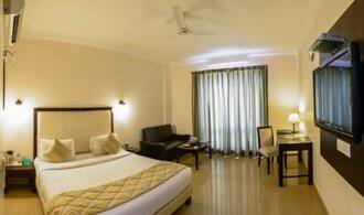 Quality Inn Palms, Gandhidham 4